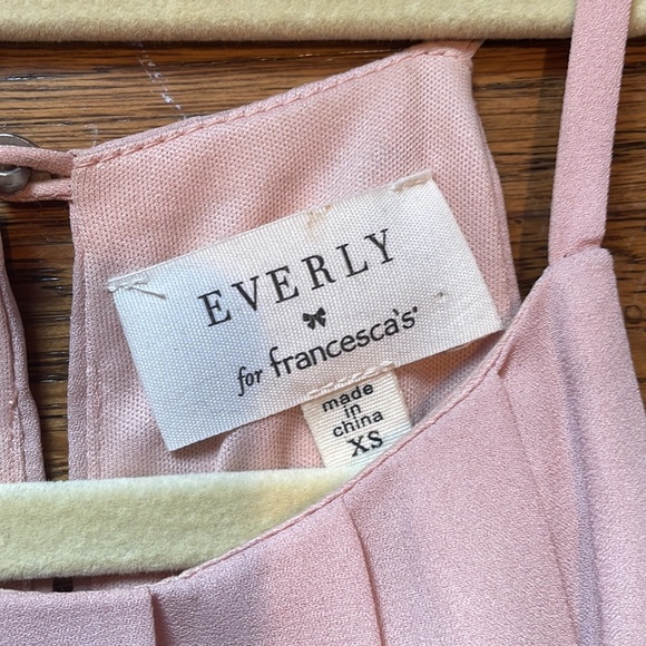 Every by Francesca’s Blush Pink Flowy Mini Dress Size XS Runs Big - Picture 2 of 5